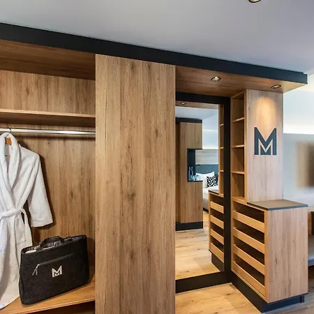 Modern Mountain Готель 4*