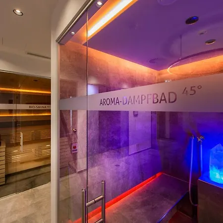 Готель Modern Mountain 4*