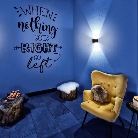 Готель Modern Mountain 4*