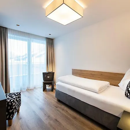 Modern Mountain 4* Ішгль